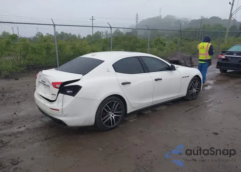 2018 Maserati Ghibli S Q4 из США, поврежденный, VIN ZAM57YTA5J1268683
